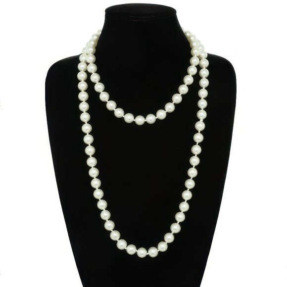 White Pearlescent Pearl Beaded Necklace - Picture 1 of 2